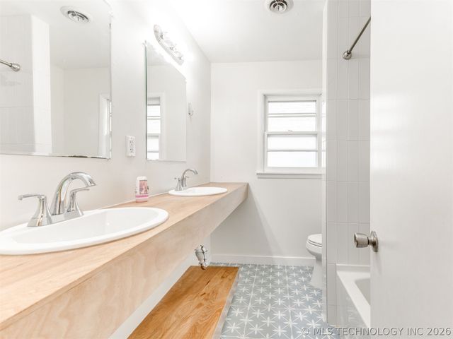 3921 E 37th Place, Tulsa, OK 74135