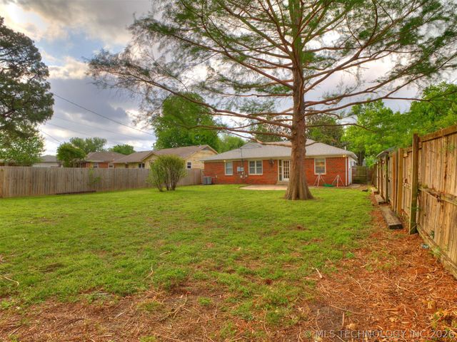 3921 E 37th Place, Tulsa, OK 74135