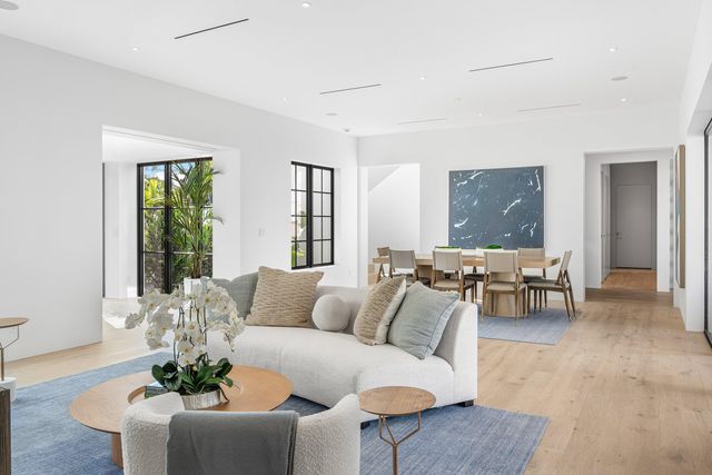 819 Bamboo Lane, Delray Beach, FL 33483