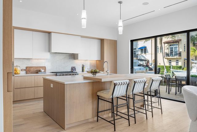 819 Bamboo Lane, Delray Beach, FL 33483