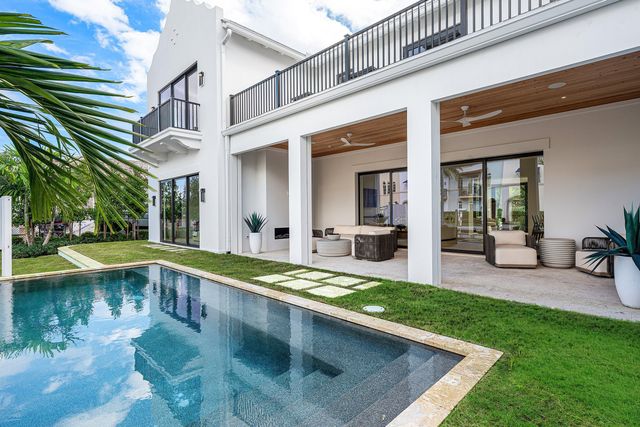 819 Bamboo Lane, Delray Beach, FL 33483