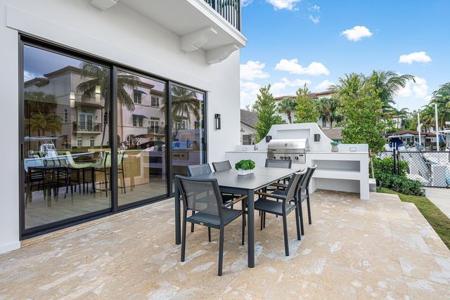 819 Bamboo Lane, Delray Beach, FL 33483