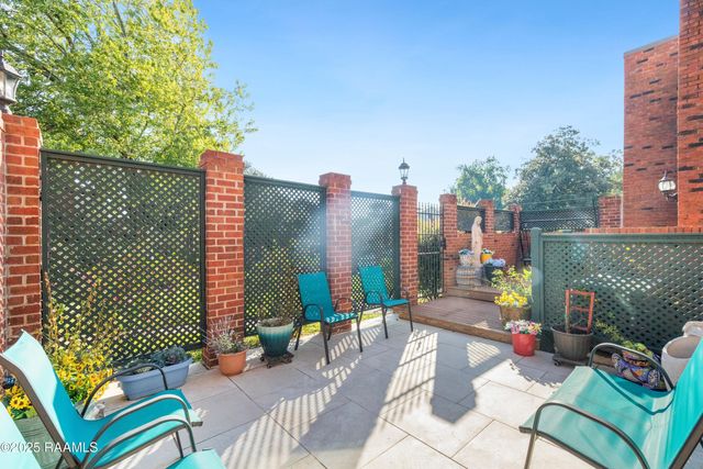 404 Briargate Circle, Lafayette, LA 70503