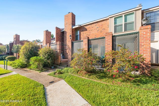 404 Briargate Circle, Lafayette, LA 70503