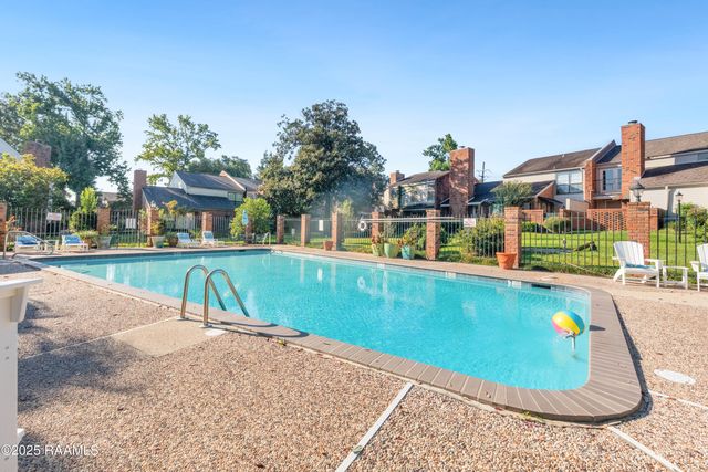 404 Briargate Circle, Lafayette, LA 70503