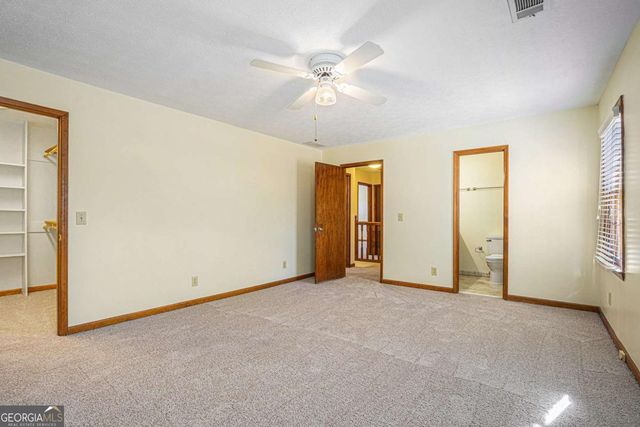 921 Cedar Trace SW, Lilburn, GA 30047