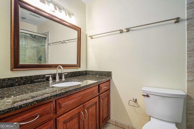 921 Cedar Trace SW, Lilburn, GA 30047