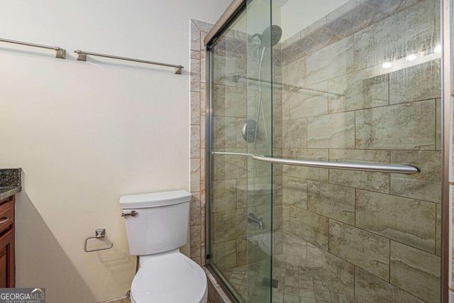 921 Cedar Trace SW, Lilburn, GA 30047