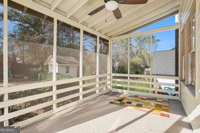 921 Cedar Trace SW, Lilburn, GA 30047