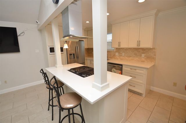 5834 Ludington Drive, Houston, TX 77035