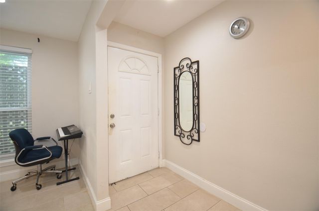 5834 Ludington Drive, Houston, TX 77035