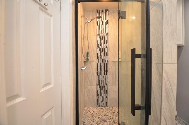 5834 Ludington Drive, Houston, TX 77035