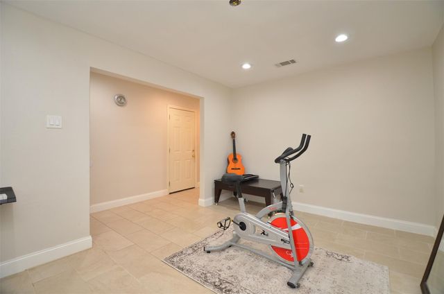 5834 Ludington Drive, Houston, TX 77035