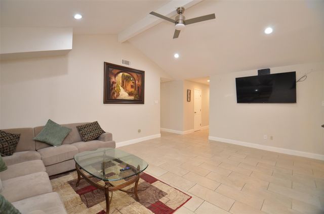 5834 Ludington Drive, Houston, TX 77035