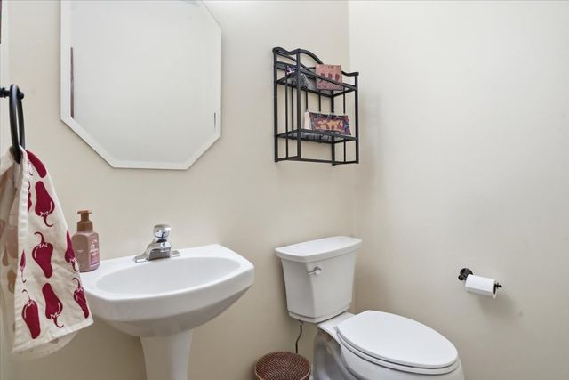 529 Shakespeare Drive, Grayslake, IL 60030