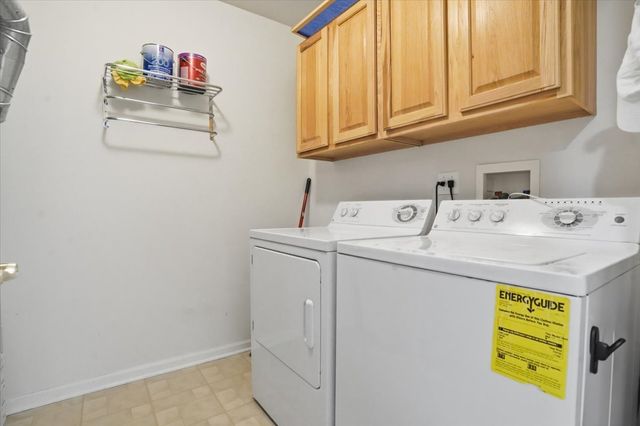 529 Shakespeare Drive, Grayslake, IL 60030