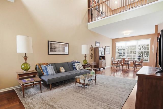 529 Shakespeare Drive, Grayslake, IL 60030