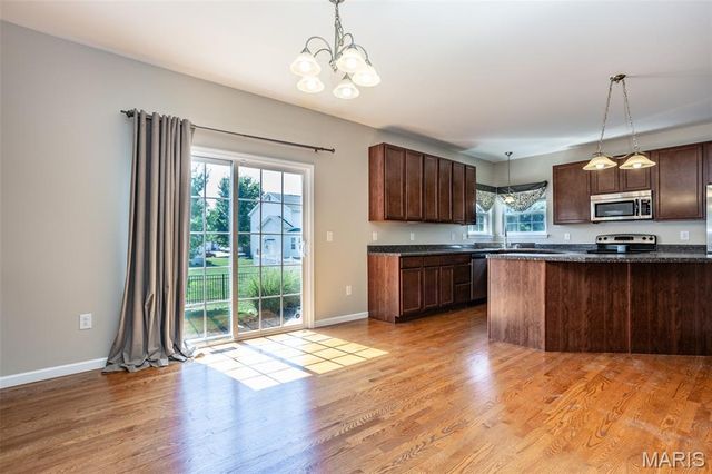 2601 Crimson View Drive, Belleville, IL 62221