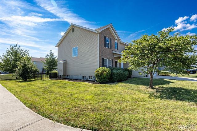 2601 Crimson View Drive, Belleville, IL 62221