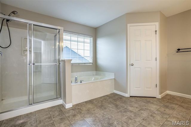 2601 Crimson View Drive, Belleville, IL 62221