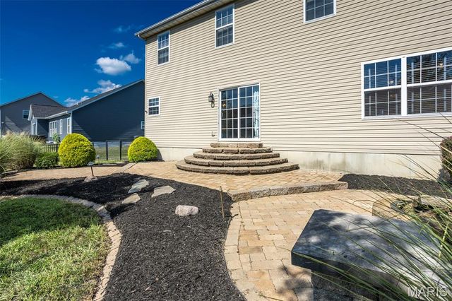 2601 Crimson View Drive, Belleville, IL 62221