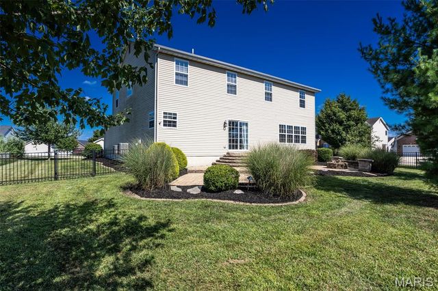 2601 Crimson View Drive, Belleville, IL 62221