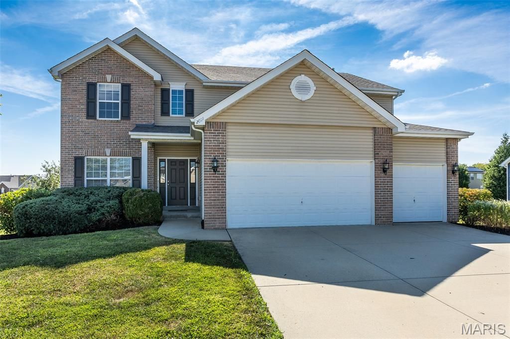 2601 Crimson View Drive, Belleville, IL 62221