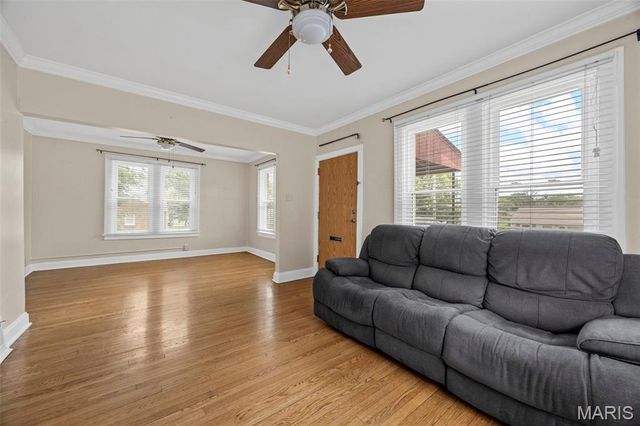 10122 Niblic Drive, St Louis, MO 63114