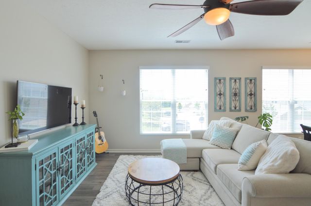 9628 Daybreak Court, 242C, Union, KY 41091