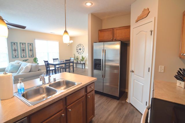 9628 Daybreak Court, 242C, Union, KY 41091