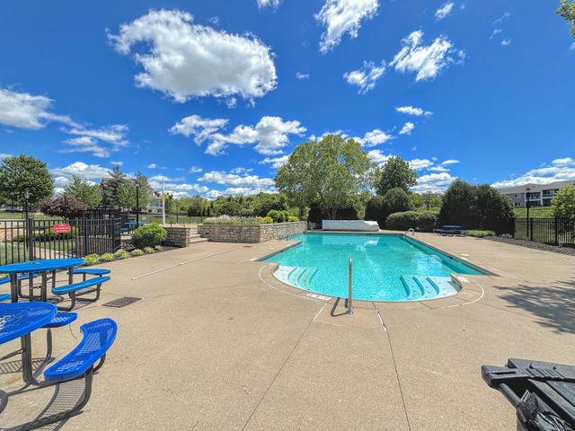 9628 Daybreak Court, 242C, Union, KY 41091