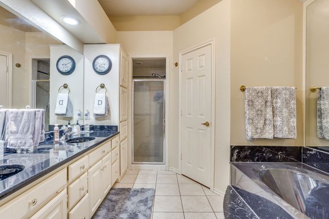 841 Sierra Vista Drive, Burleson, TX 76028