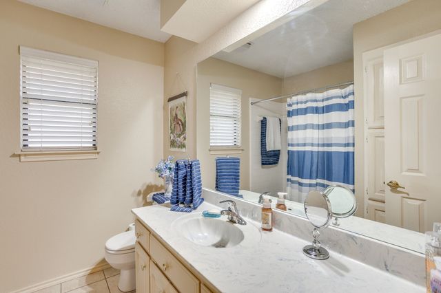 841 Sierra Vista Drive, Burleson, TX 76028