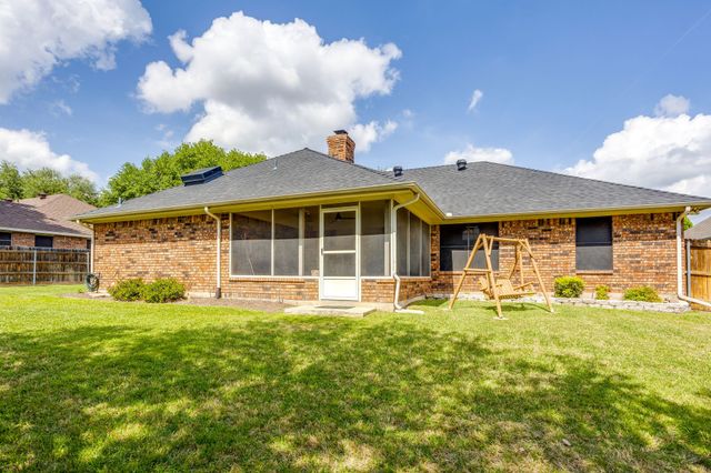 841 Sierra Vista Drive, Burleson, TX 76028