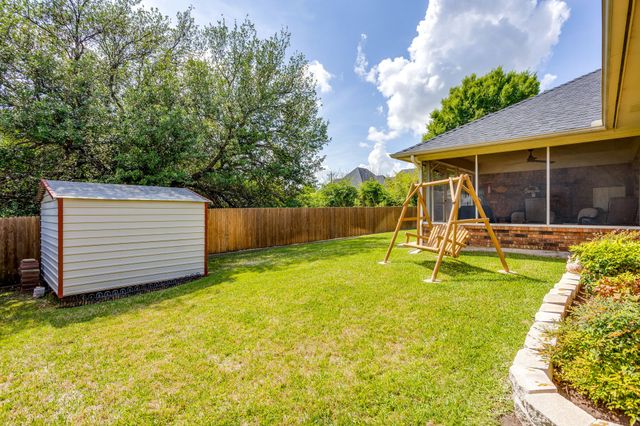 841 Sierra Vista Drive, Burleson, TX 76028