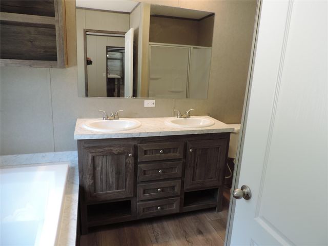 1668 Fm 2518 30, Cleveland, TX 77327