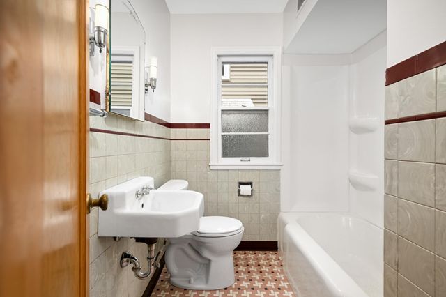 5753 Newton Avenue S, Minneapolis, MN 55419