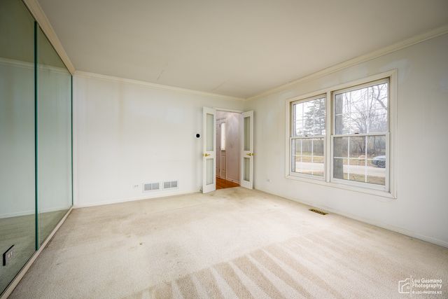 16W536 58th Street, Clarendon Hills, IL 60514