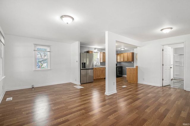 58528 County Road 13, Elkhart, IN 46516