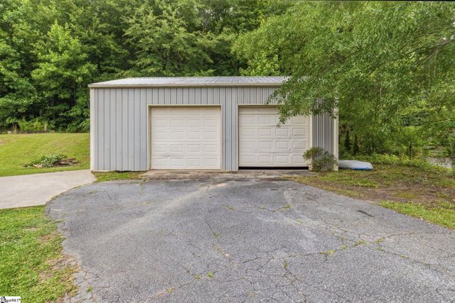 617 Pumpkintown Highway, Pickens, SC 29671