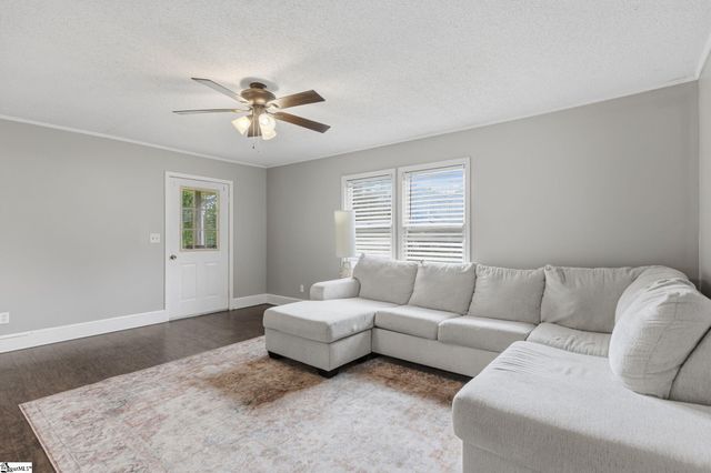 617 Pumpkintown Highway, Pickens, SC 29671