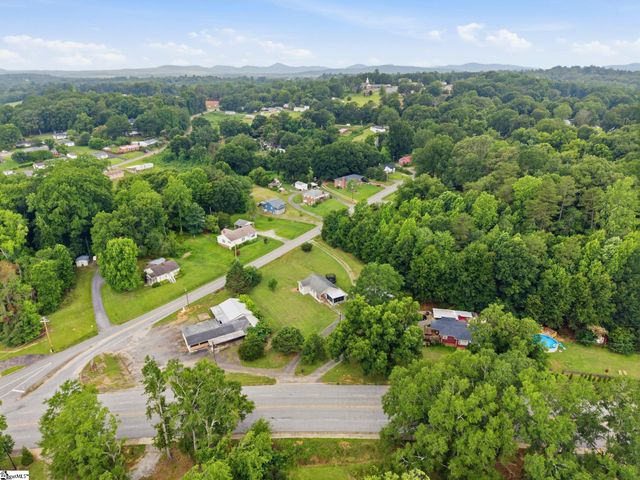 617 Pumpkintown Highway, Pickens, SC 29671