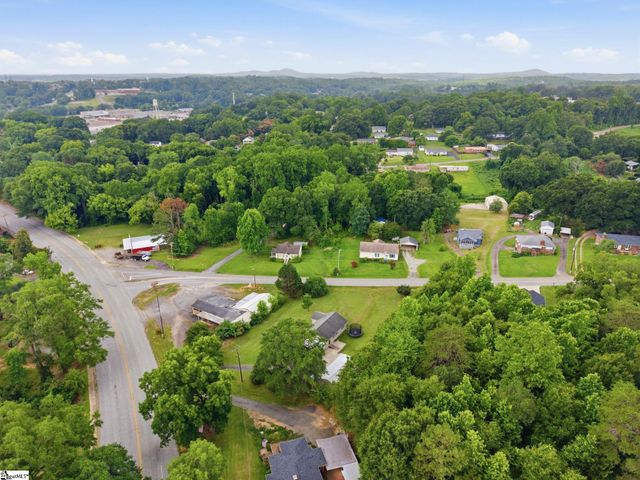 617 Pumpkintown Highway, Pickens, SC 29671