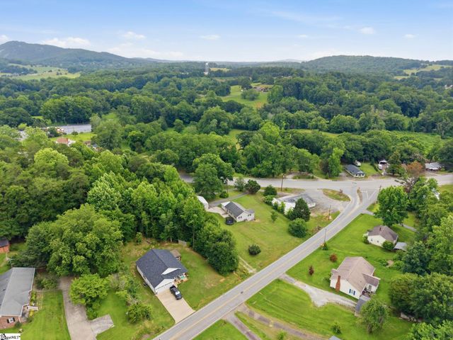 617 Pumpkintown Highway, Pickens, SC 29671