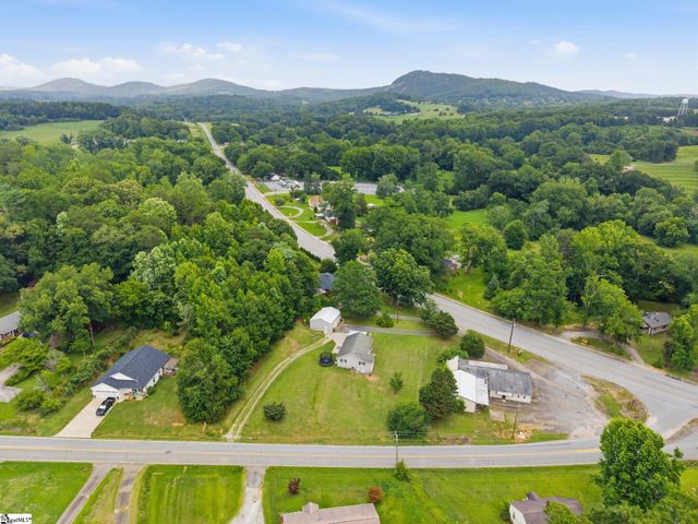 617 Pumpkintown Highway, Pickens, SC 29671