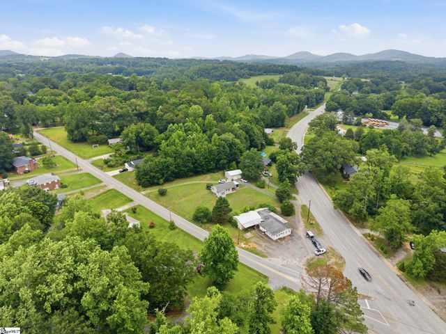 617 Pumpkintown Highway, Pickens, SC 29671