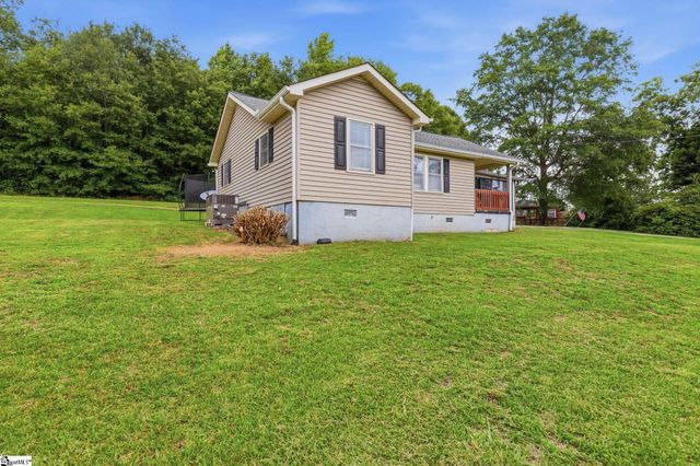 617 Pumpkintown Highway, Pickens, SC 29671