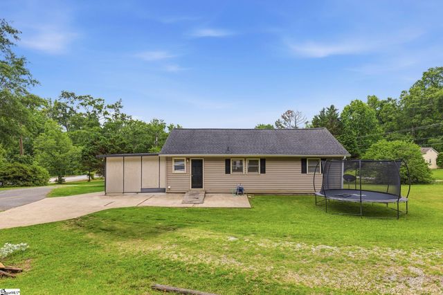 617 Pumpkintown Highway, Pickens, SC 29671