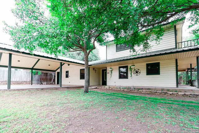 39 Oak, Brackettville, TX 78832