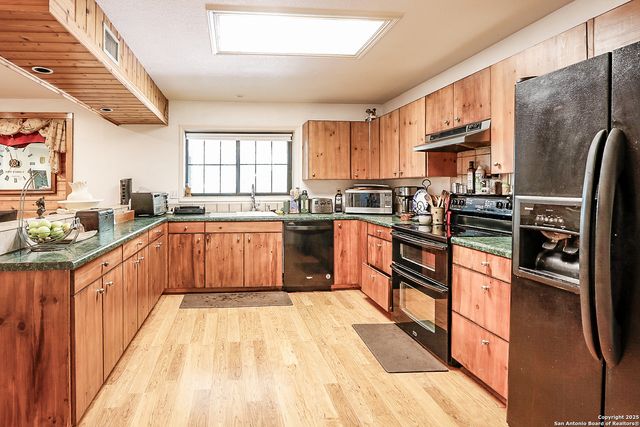 39 Oak, Brackettville, TX 78832